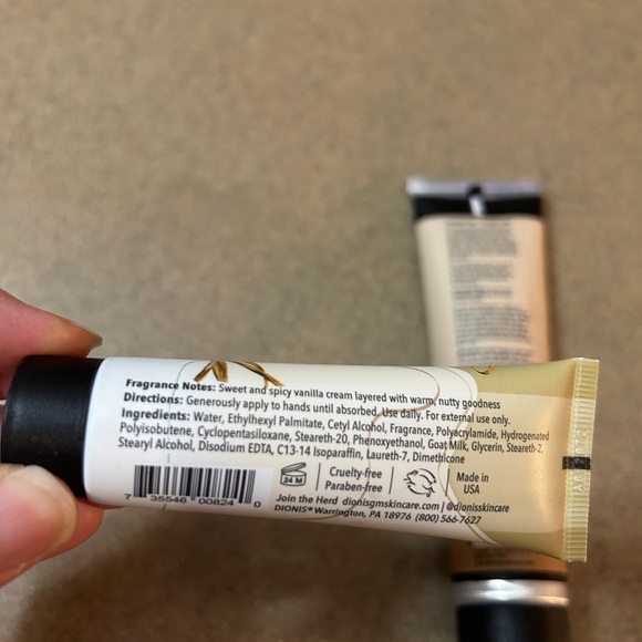 Dionis Goat Milk Skincare - Hand Body Cream Lotion Vanilla Bean - 3.3 Oz + Bonus - Picture 4 of 5